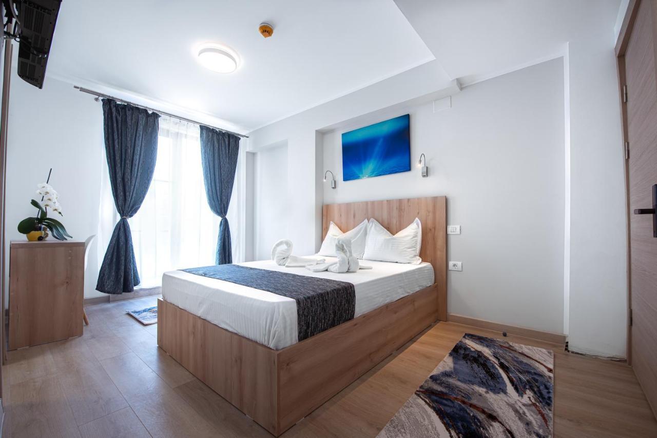 Polu-X Hotel Vama Veche Exterior photo