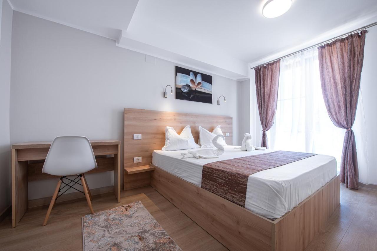 Polu-X Hotel Vama Veche Exterior photo