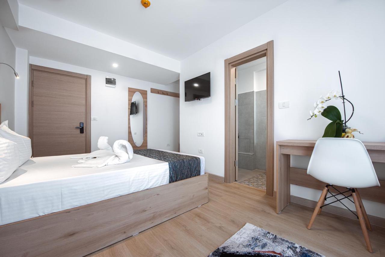 Polu-X Hotel Vama Veche Exterior photo