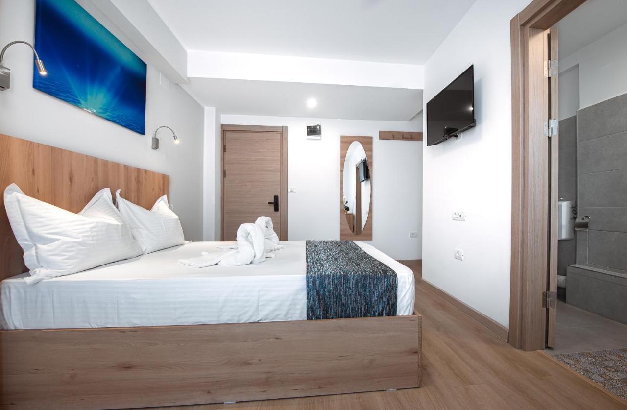 Polu-X Hotel Vama Veche Exterior photo