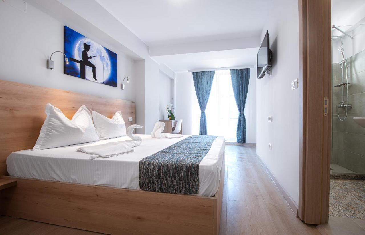 Polu-X Hotel Vama Veche Exterior photo